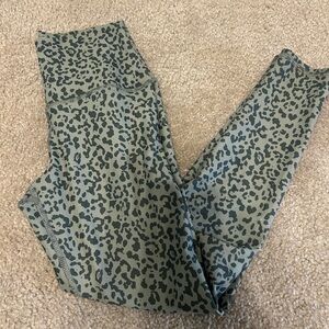 Evolution and Creation Wild Pattern Leggings in Green and Black